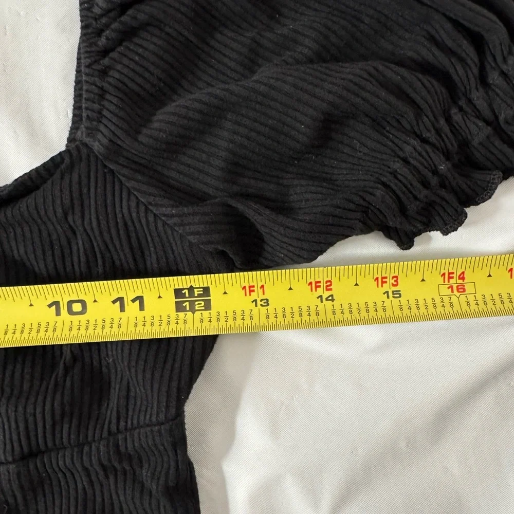 Black Bodysuit with Puff Sleeves - Picture 8 of 16